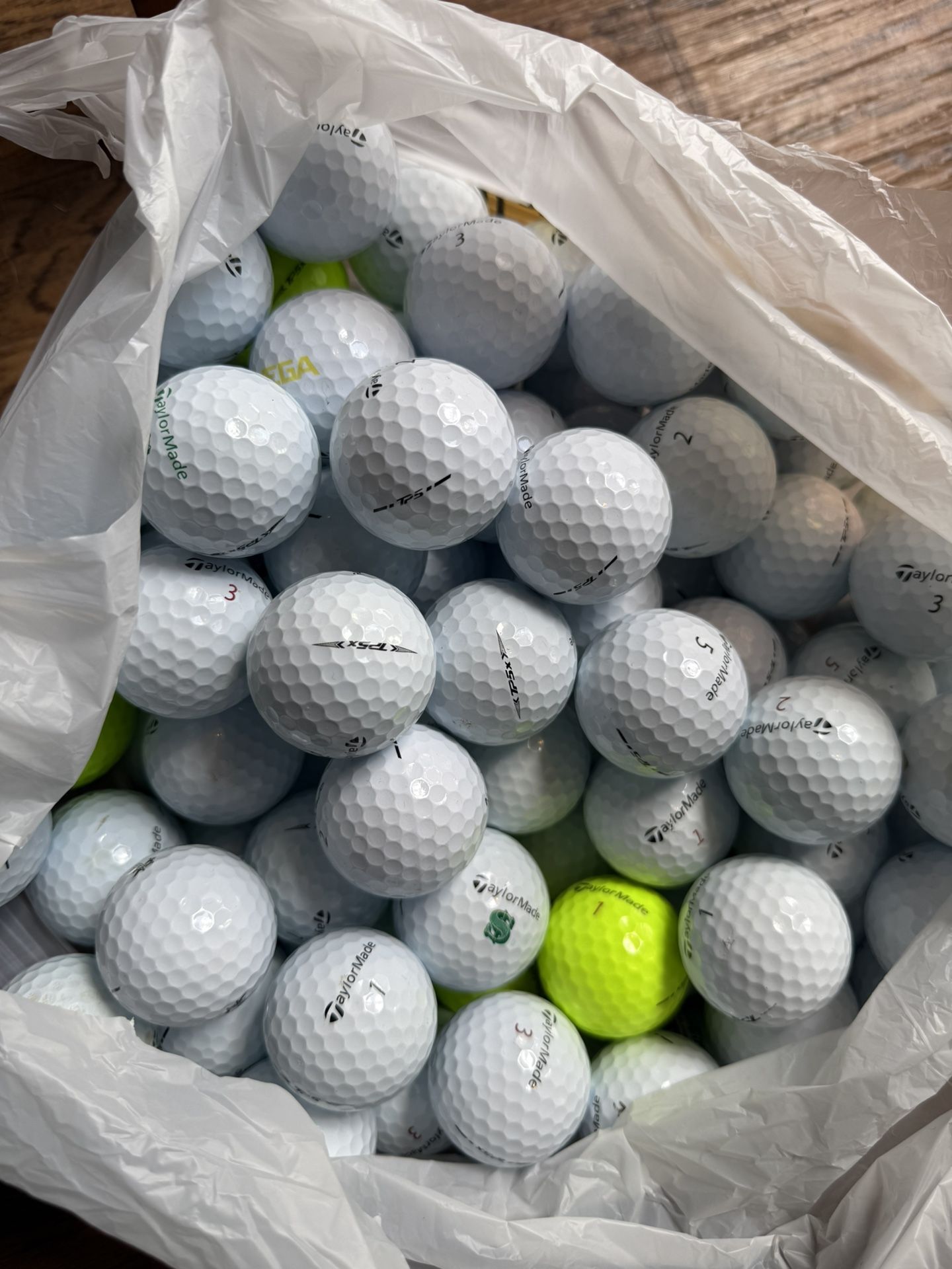 100 Taylormade Tp5 Golf Balls