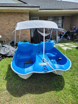 Sundolphin  paddle boat