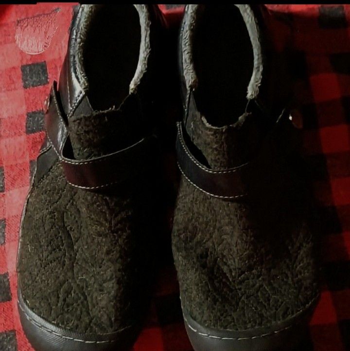 Blair Size 10 Medium Flat Shoes Used
