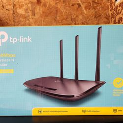 TP-link Wireless Router.