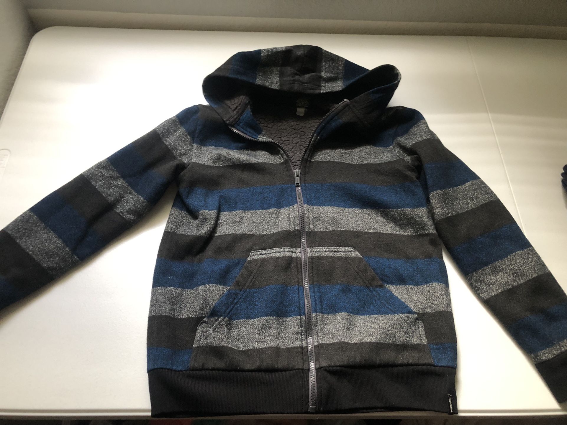 Boy’s Sweatshirts Size 10-18.