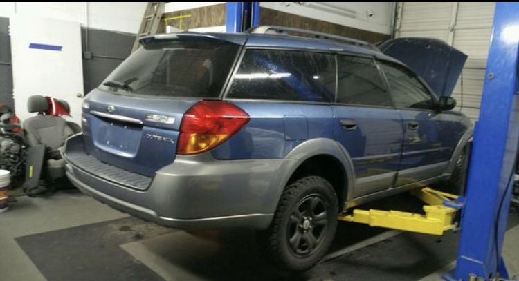 2007 Subaru Outback parting out