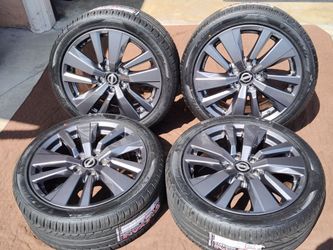 18" NISSAN WHEELS BRAND NEW TIRES