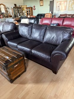 Black Leather Sofa (Free Delivery)