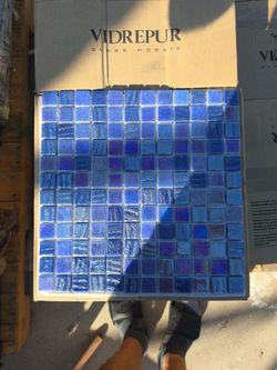 1"x1" all glass pool mosaic tile 280sqft AVAILABLE $7sqft firm north Hollywood area Selling From Home