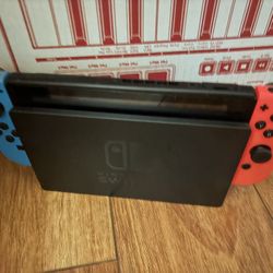 Nintendo Switch 1 + Mario Cart 8