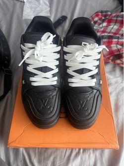 Louis Vuitton trainers black