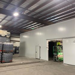 Walk In Cooler / Freezers And Doors