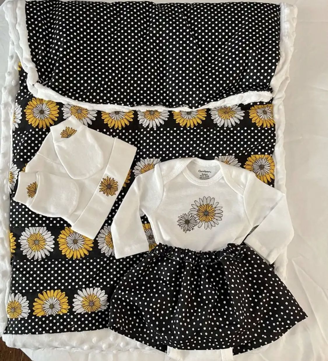 Handmade Baby Set (Girl)
