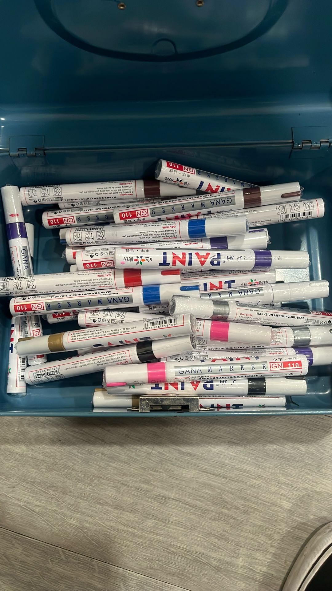 Japanese oil based paint markers