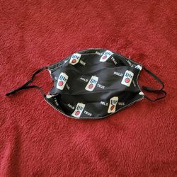 NWT FACE MASK ADULT UNISEX SIZE ONE SIZE FITS ALL 