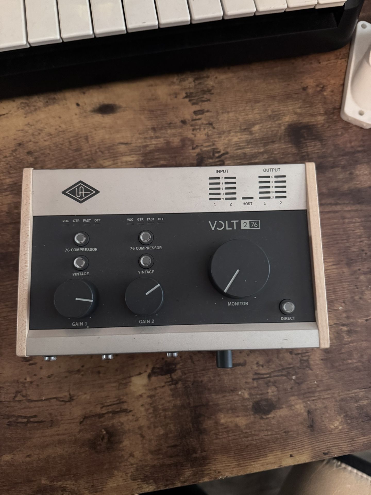 VOLT 2 / 76 Interface / universal Audio