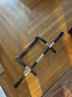 Pull Up Bar & Push Up