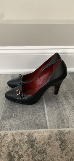BANANA REPUBLIC HEELS