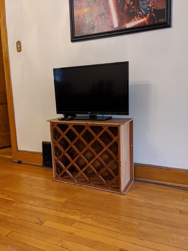 TV Stand/Wine Rack