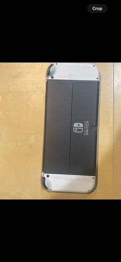 OLED Nintendo switch comes with screen protector