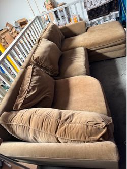 Pottery barn sectional couch / comfy AF