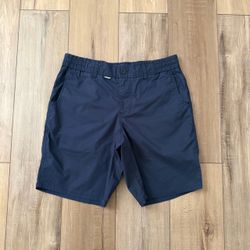 Oakley navy Men's In The Moment Hybrid chino 9” Shorts