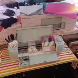 Brand New! In Box! Plus Accessories/supply's Diff Types Of Cutting Blades For Machine .
