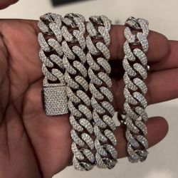 Moissanite Cuban! Not The Ones You Always See!!!