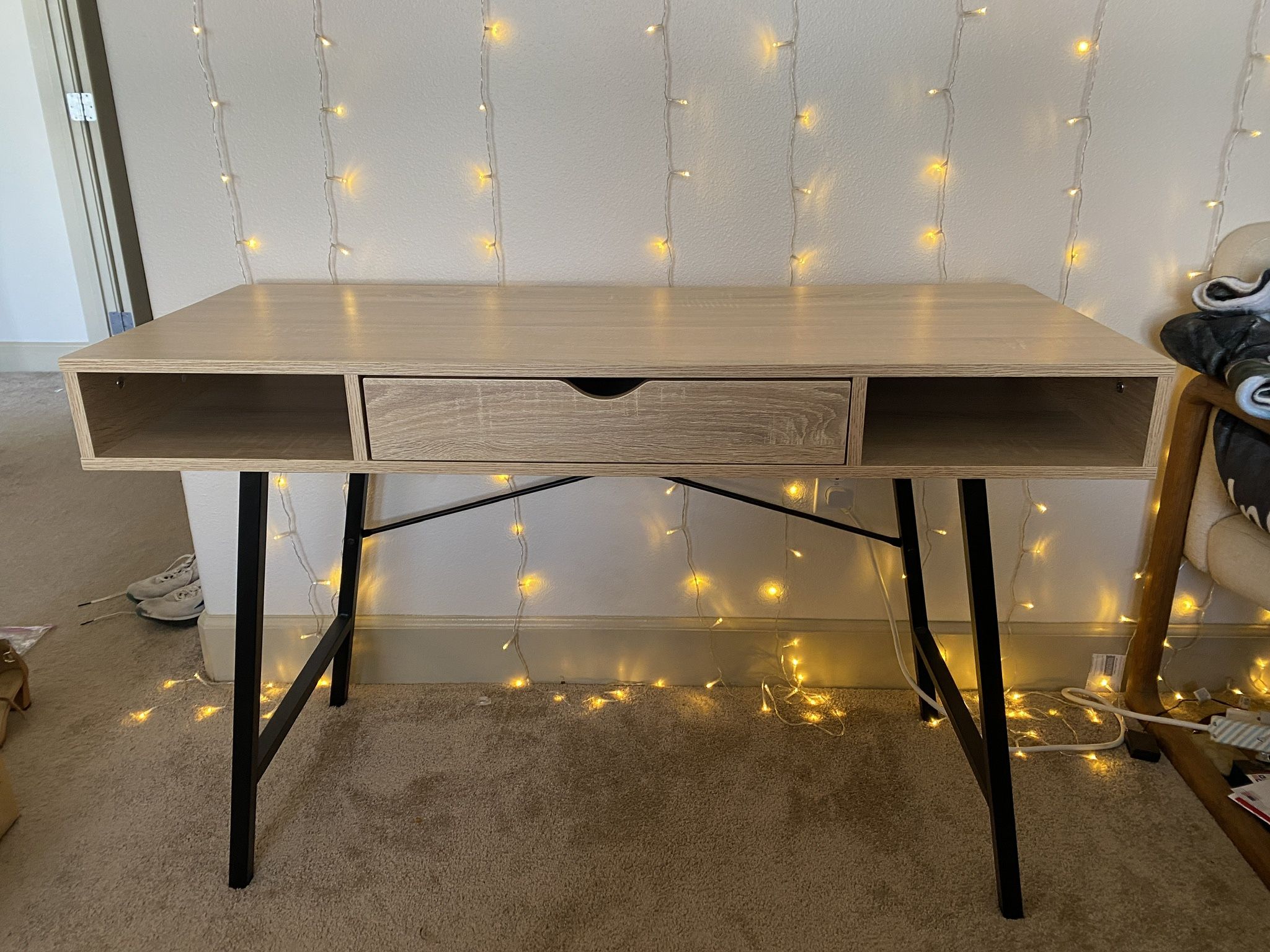 NEED GONE ASAP: Modern wood and metal desk