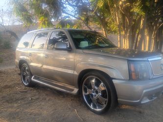 2003 Cadillac Escalade