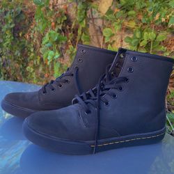 DR.MARTENS SHERIDAN LACE-UP BOOT