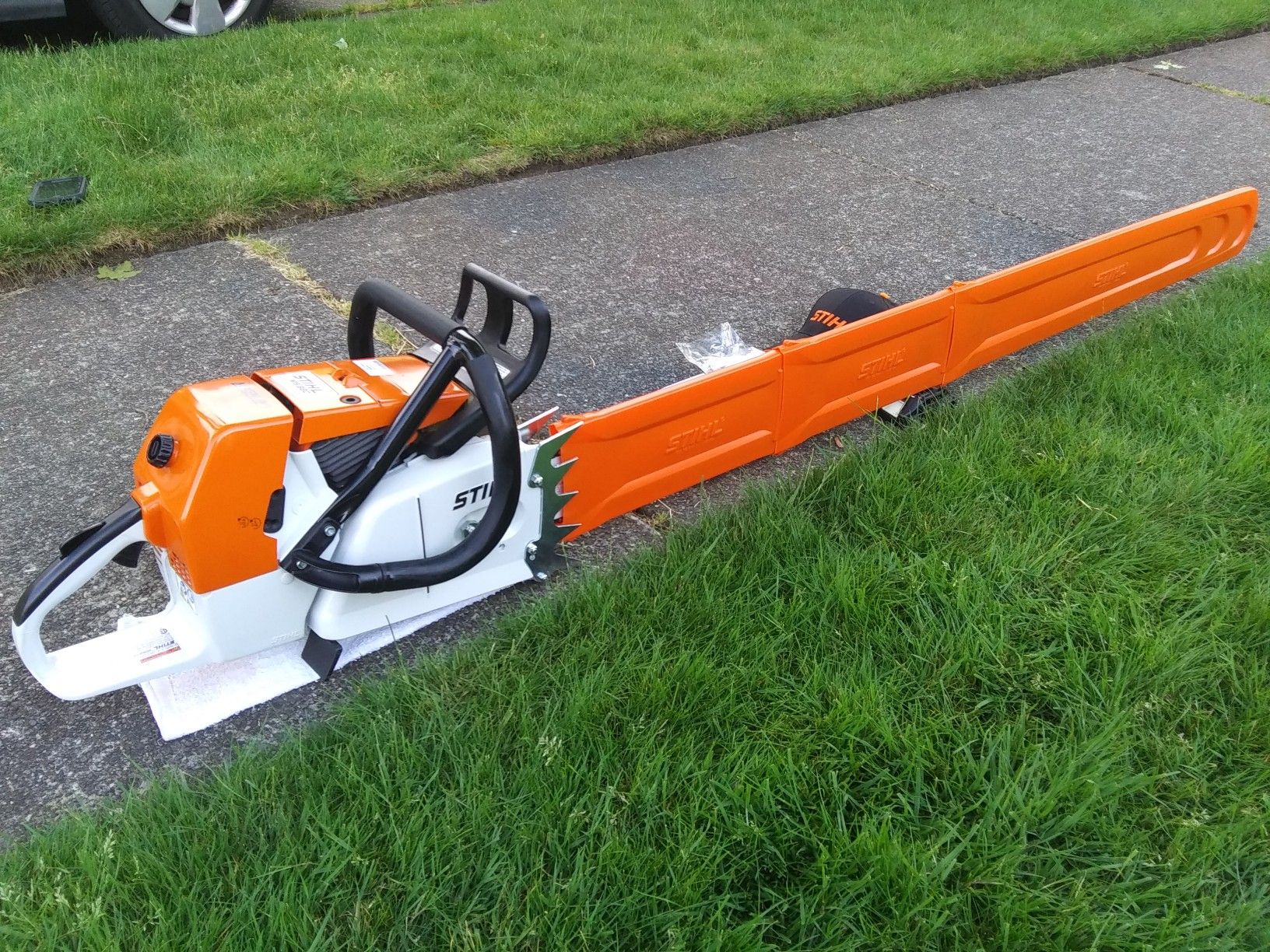 NEW 2020 STIHL MS 880 MAGNUM PROFESSIONAL CHAINSAW 59" INCH BAR