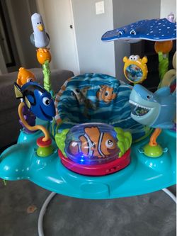 Finding Nemo baby bouncer