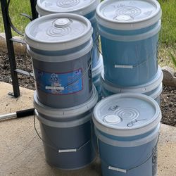 Benta De Jabon Tide En Liquido 