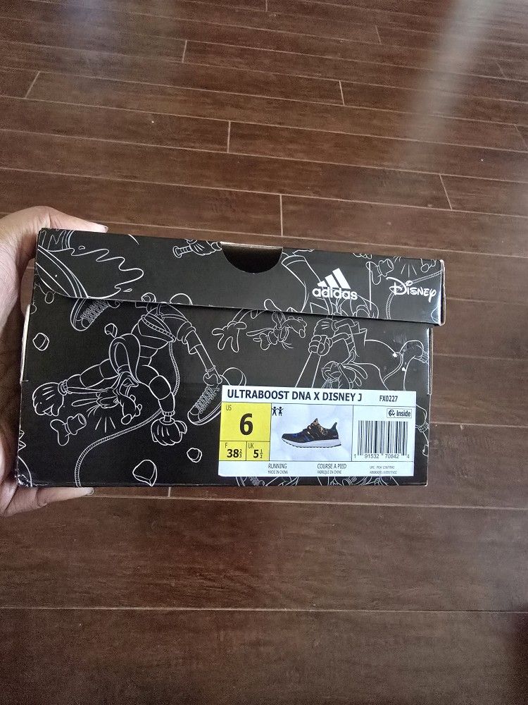 Adidas UNISEX KIDS Ultraboost 20 DISNEY SIZE 6