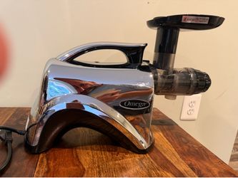 Omega Cold Press Juicer