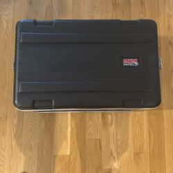 Gator Cases 6u Shallow Road Case