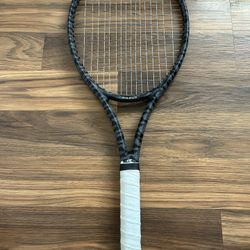 Solinco Blackout 100 Not Used Much 2 In stock 