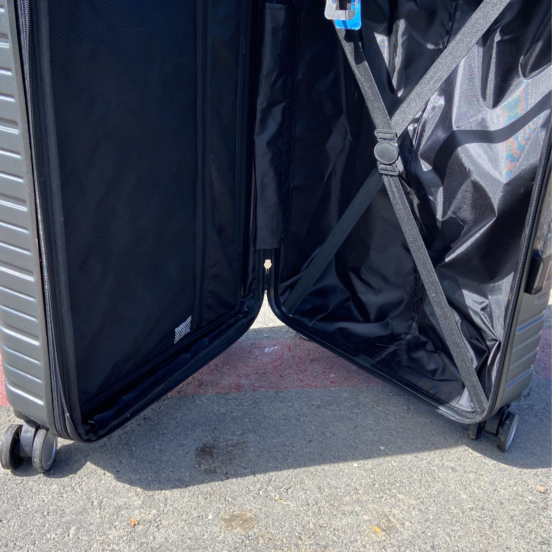 Beow Medium Size Suitcase
