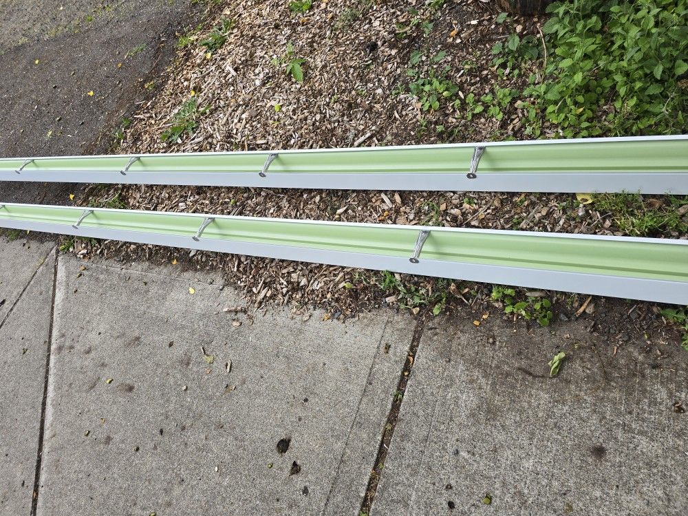 Rain Gutter 