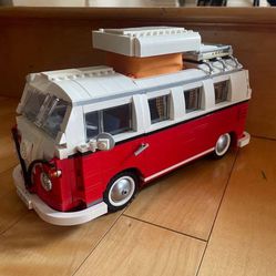 LEGO Creator Expert: Volkswagen T1 Camper Van (10220).