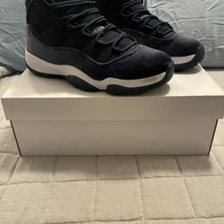 Jordan 11 Midnight Navy Velvet