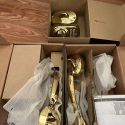 Schlage  Bright Brass Keypad Electronic Deadbolt Lock With 2 New Door Handles.  