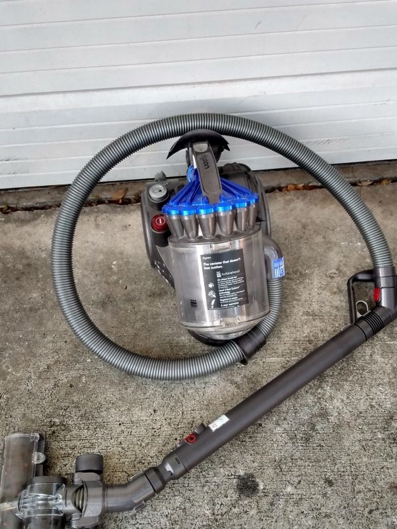 Dyson Vacuum