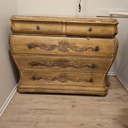 Vintage Style Wooden Dresser – Ornate Detail