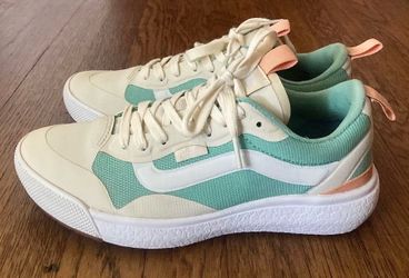 VANS ULTRARANGE