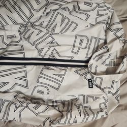 PINK windbreaker. Size Xs Great Condition 