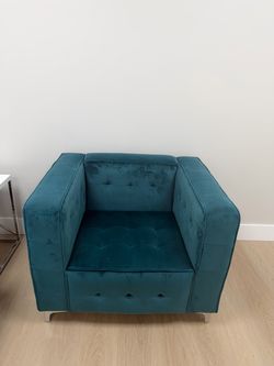 Velvet Tufted Accent Chair