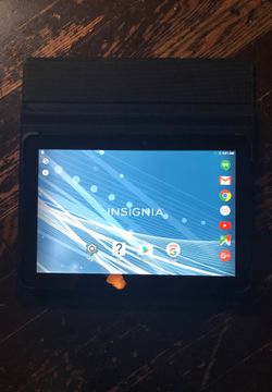 INSIGNIA TABLET W CASE