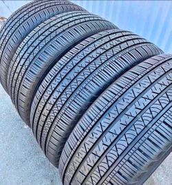 235 60 18 Continental tires Con 80% de Vida Las 4