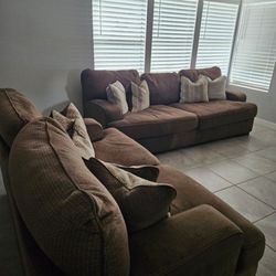 DEEP SEATED COUCHES ✨️