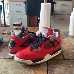 Air Jordan 4 “Toro Bravo” (Size 13)