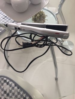ION Hair Straightener