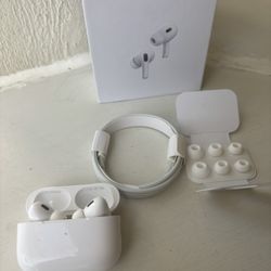 AirPods Pro 2 - With Noise Cancellation 